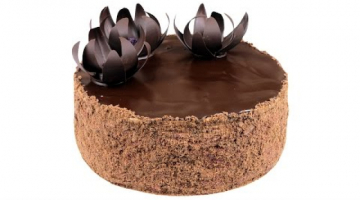 Шоколадный "Наполеон" -  тонкие слоеные коржи и шоколадный крем пломбир.