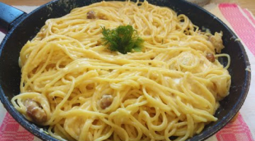 Спагетти (паста) карбонара со сливками.