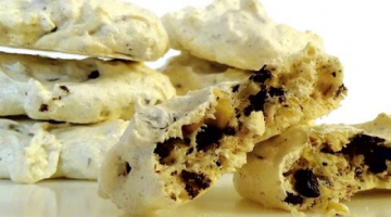 Recipe "Забытое" печенье. Хрустящее безе, орехи и шоколад.